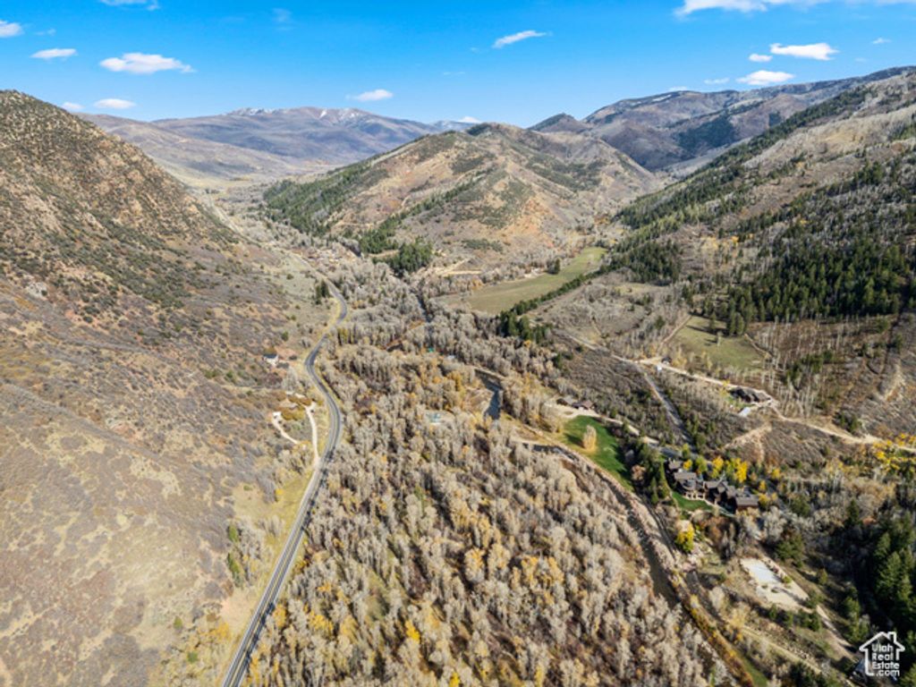Image 13 of property listing at 2638 E WEBER CANYON RD, Oakley, UT 84055