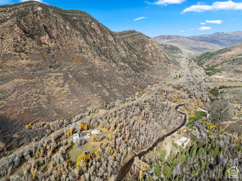 Image 15 of property listing at 2638 E WEBER CANYON RD, Oakley, UT 84055