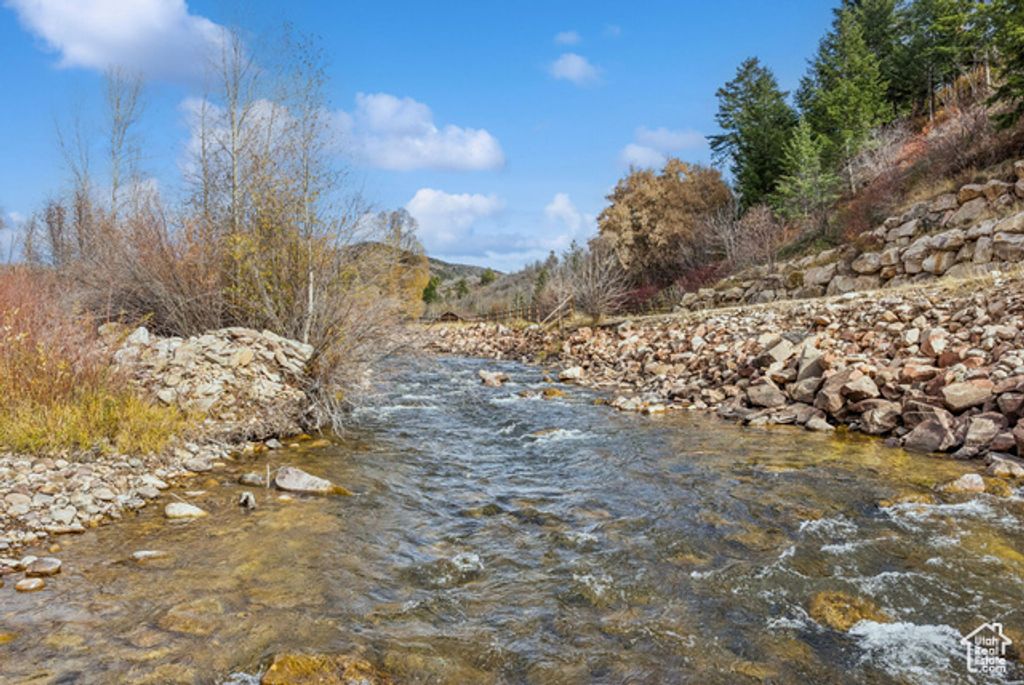 Image 3 of property listing at 2638 E WEBER CANYON RD, Oakley, UT 84055