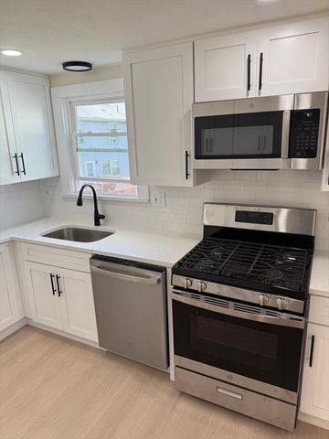 24-26 Silvia Ct 26, Boston, MA 02136