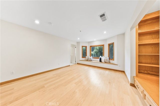 1209 S 8th Avenue, Arcadia, CA 91006