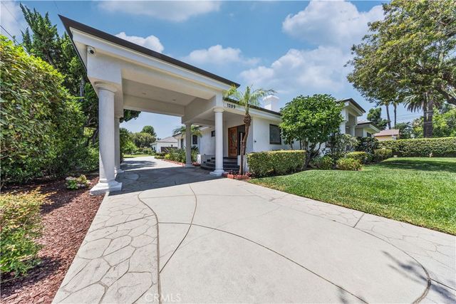 1209 S 8th Avenue, Arcadia, CA 91006