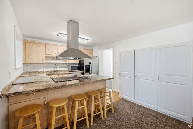 1174 VIOLET DR, Sandy, UT 84094