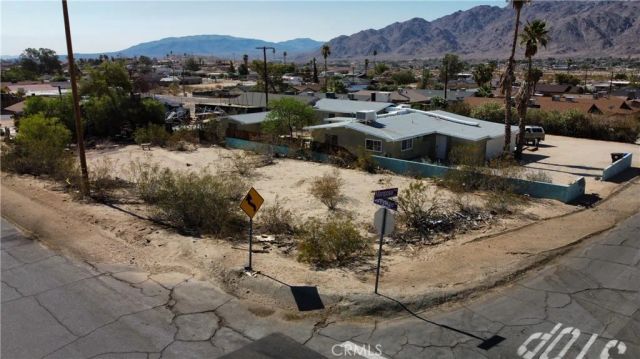 703 Sunnyslope, 29 Palms, CA 92277