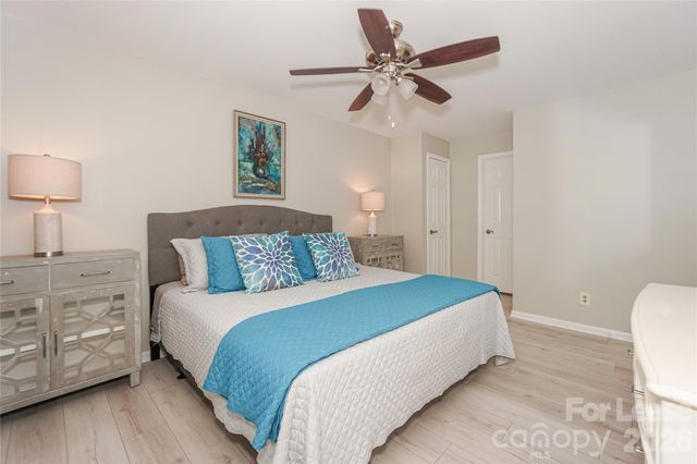 20105 Henderson Road E, Cornelius, NC 28031