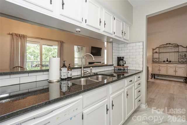 20105 Henderson Road E, Cornelius, NC 28031