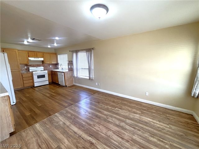 1324 Nugget Creek Drive, Las Vegas, NV 89108