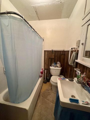 3213 Washington AVENUE, Racine, WI 53405