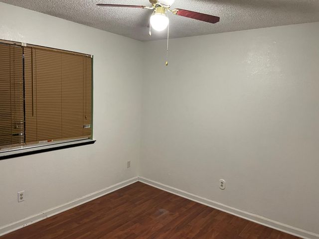8617 Oldwoods Way, Sacramento, CA 95828