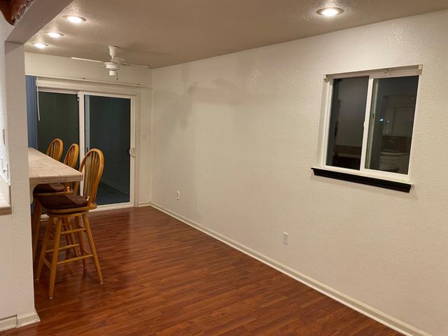 8617 Oldwoods Way, Sacramento, CA 95828