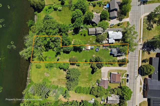 338 N MAIN STREET, Amherst, WI 54406