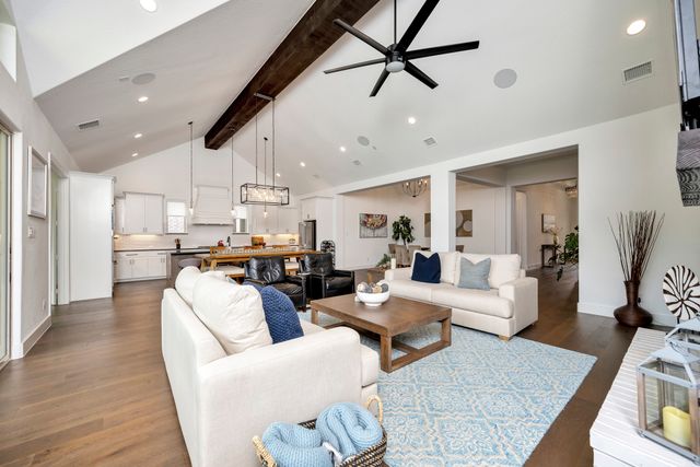 13445 Meadow Cross Drive, Fort Worth, TX 76008