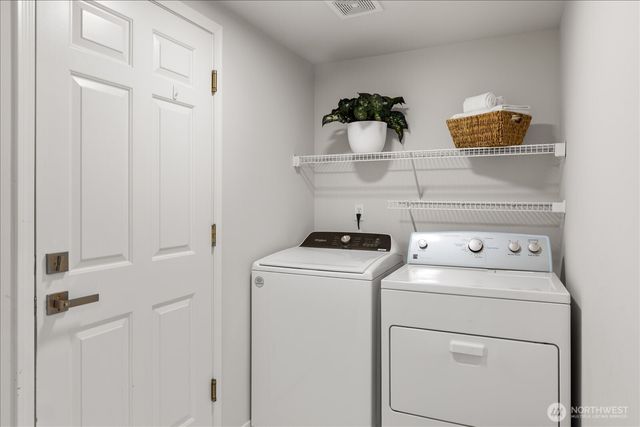 7205 NE 147th Place, Kenmore, WA 98028