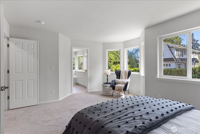 7205 NE 147th Place, Kenmore, WA 98028