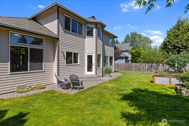 7205 NE 147th Place, Kenmore, WA 98028