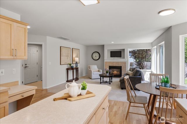 7205 NE 147th Place, Kenmore, WA 98028