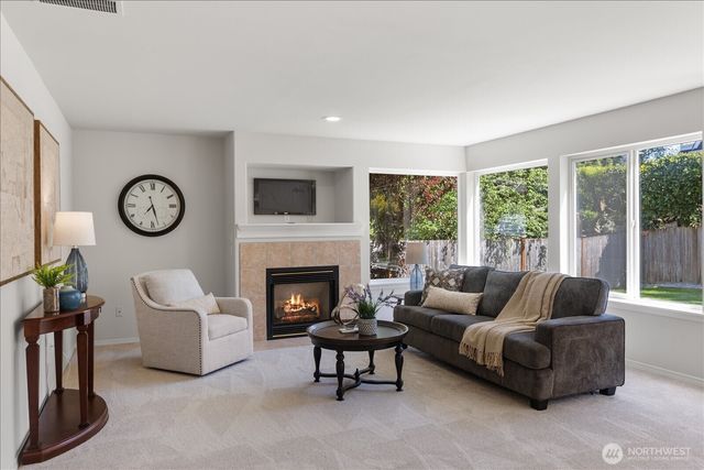 7205 NE 147th Place, Kenmore, WA 98028