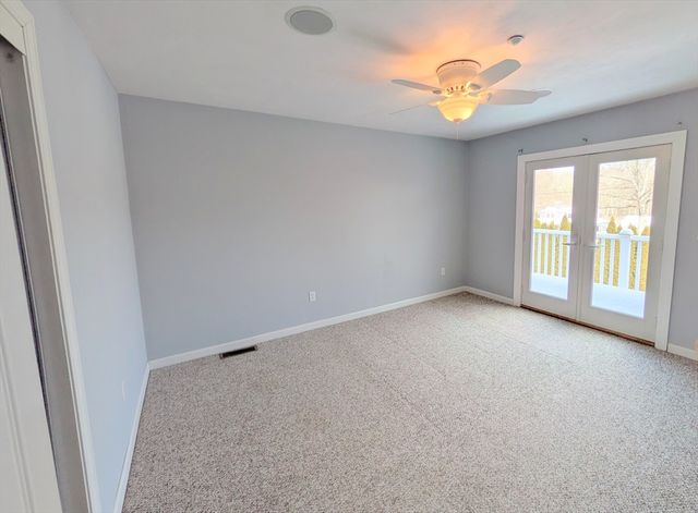 660 Thacher St 402, Attleboro, MA 02703