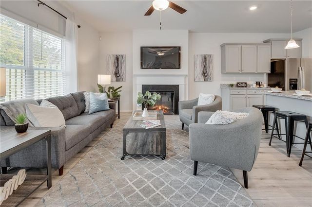 1711 Hillview Lane, Lithonia, GA 30058