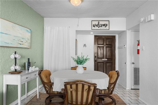 14401 Commodores Dr 101, Corpus Christi, TX 78418