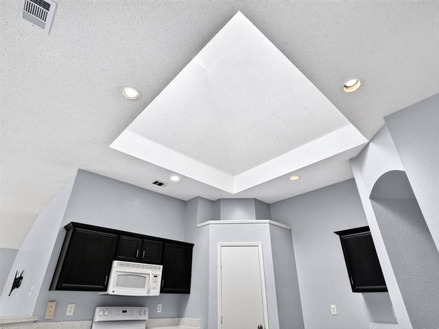 1022 Pondview Drive, Cedar Hill, TX 75104