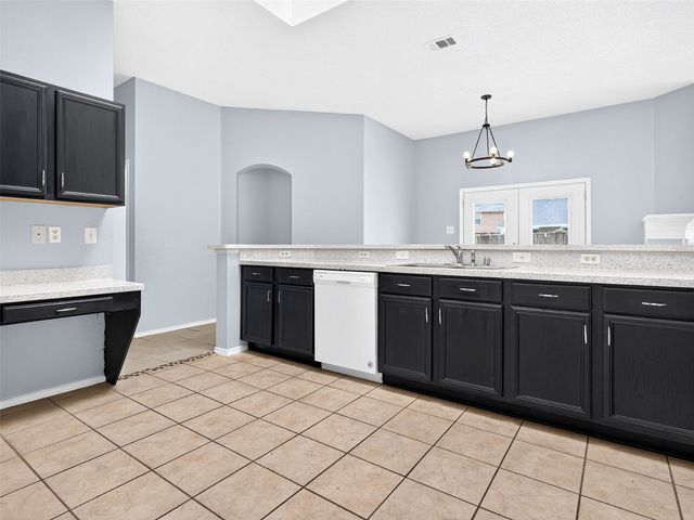 1022 Pondview Drive, Cedar Hill, TX 75104