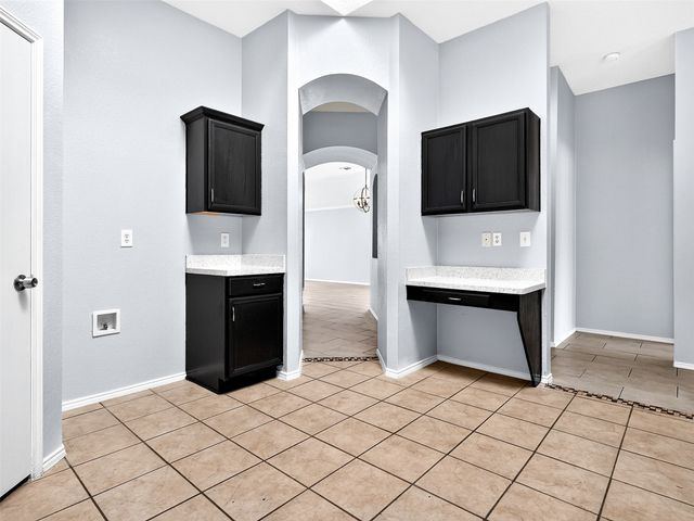 1022 Pondview Drive, Cedar Hill, TX 75104
