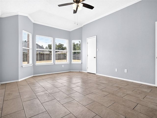 1022 Pondview Drive, Cedar Hill, TX 75104