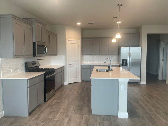 135 Lunayena Road, Rhome, TX 76078