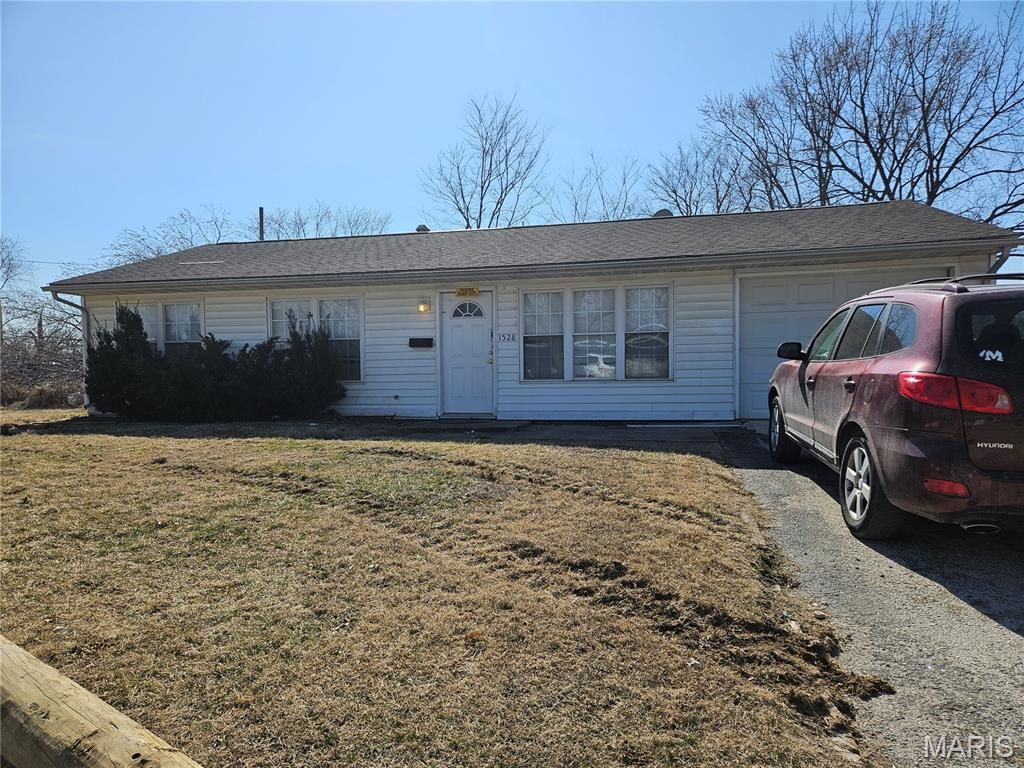 1528 Andrews Drive, Cahokia, IL 62206