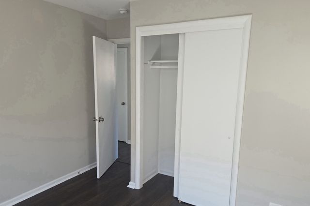 2252 E 92nd Place, Chicago, IL 60617