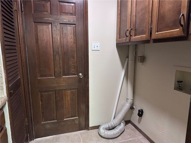 3012 Gleneagles Court, Bryan, TX 77802