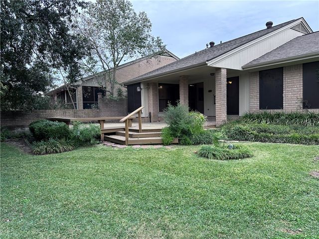 3012 Gleneagles Court, Bryan, TX 77802