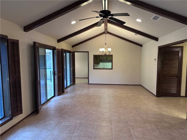 3012 Gleneagles Court, Bryan, TX 77802