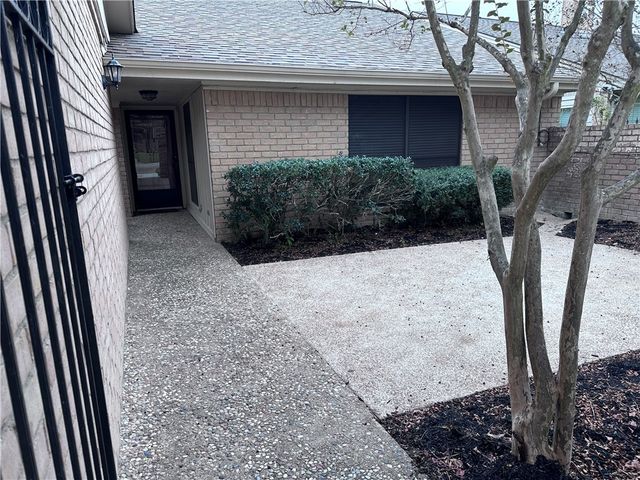 3012 Gleneagles Court, Bryan, TX 77802