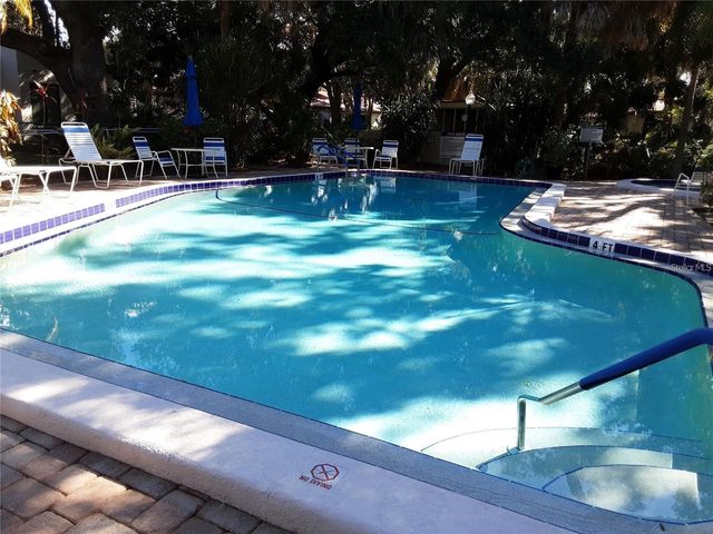 6413 MEADOWLARK LN, Bradenton, FL 34210