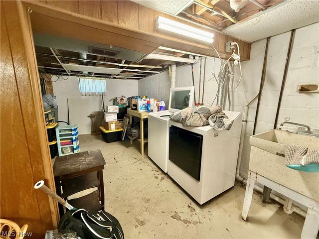802 28th Street, Vienna, WV 26105