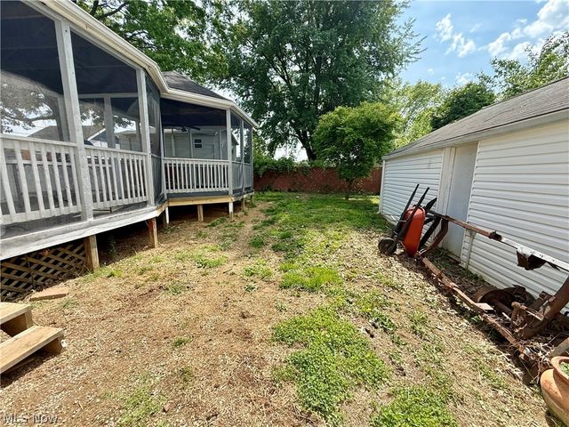 802 28th Street, Vienna, WV 26105