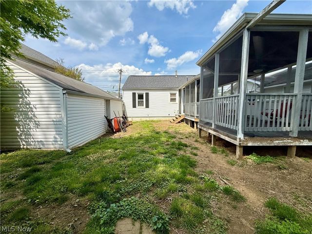 802 28th Street, Vienna, WV 26105