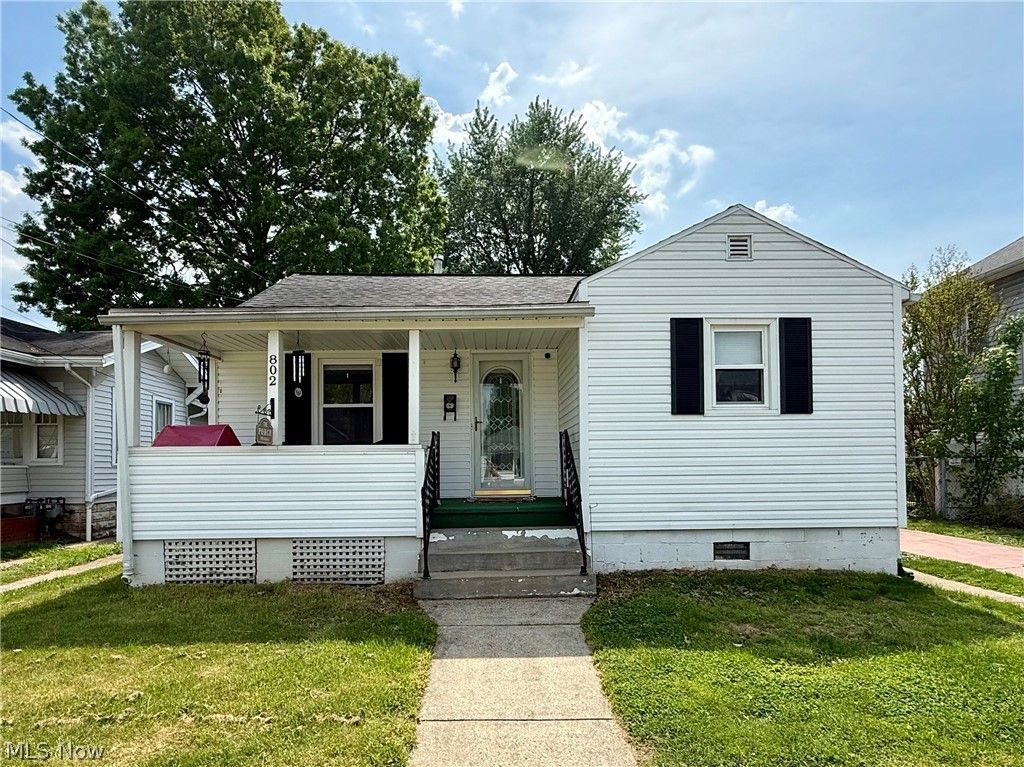 802 28th Street, Vienna, WV 26105