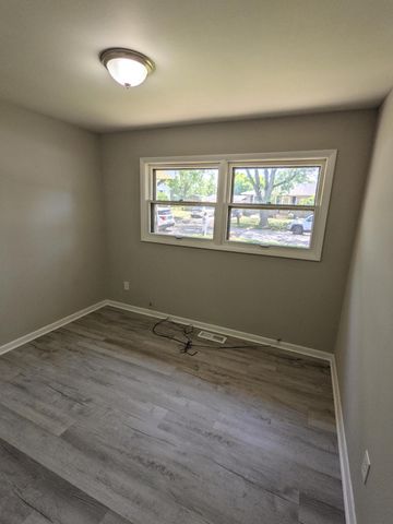 754 W 67th Avenue, Merrillville, IN 46410
