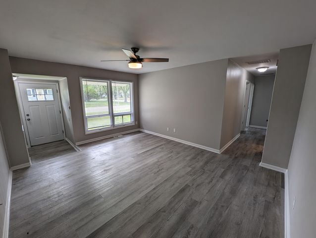 754 W 67th Avenue, Merrillville, IN 46410