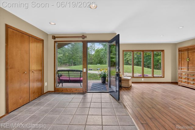 12189 Gage Road, Holly Township, MI 48442