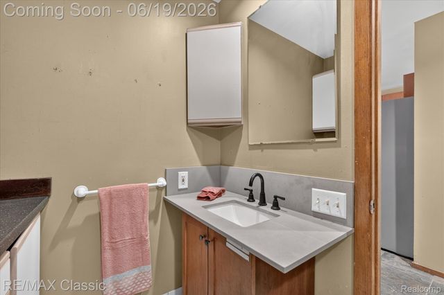 12189 Gage Road, Holly Township, MI 48442