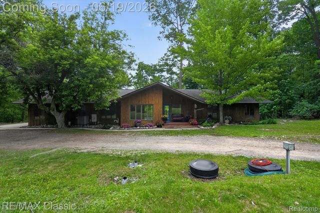 12189 Gage Road, Holly Township, MI 48442