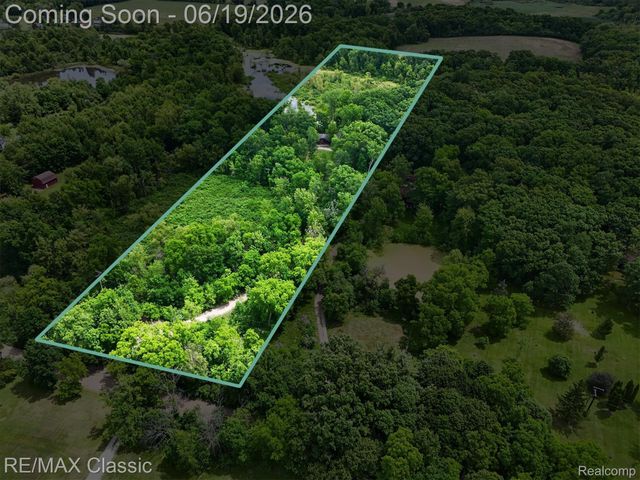 12189 Gage Road, Holly Township, MI 48442