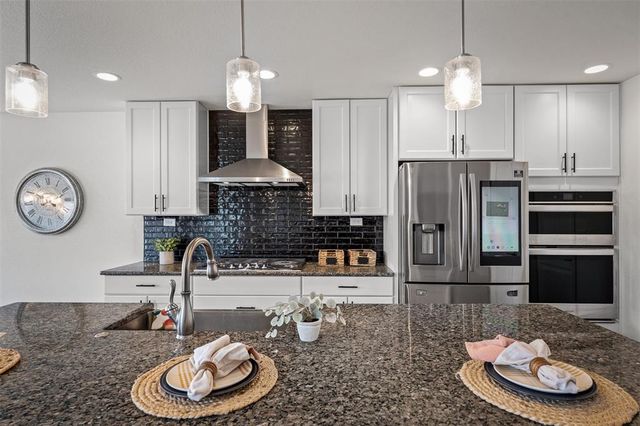 6678 Cumbre Vista Way, Colorado Springs, CO 80924