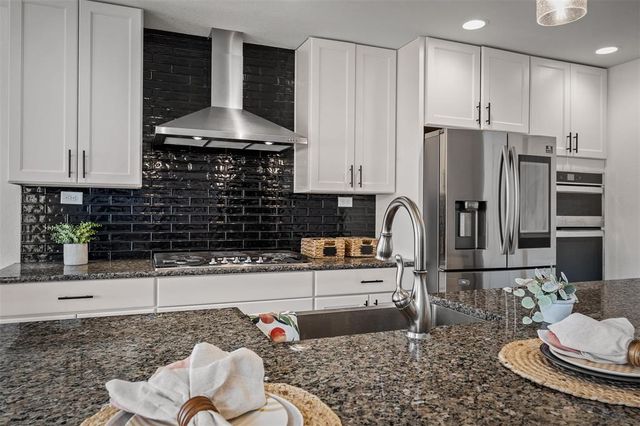 6678 Cumbre Vista Way, Colorado Springs, CO 80924