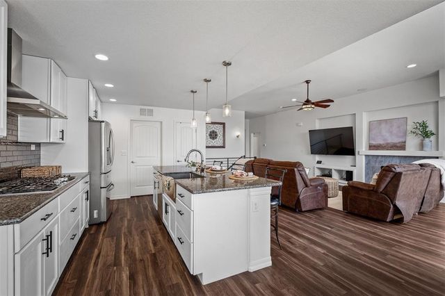 6678 Cumbre Vista Way, Colorado Springs, CO 80924