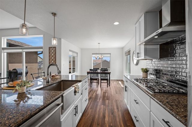 6678 Cumbre Vista Way, Colorado Springs, CO 80924